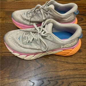 Hoka’s in excellent condition!